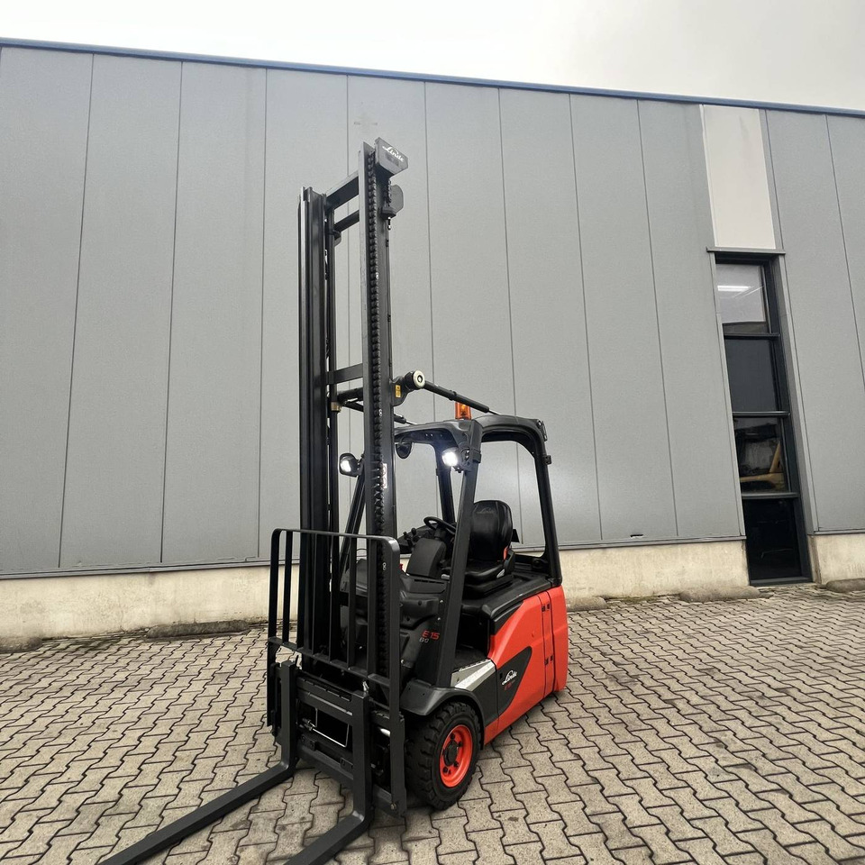 Linde E15 (386-02) EVO - Carretilla elevadora eléctrica: foto 1 Linde E15 (386-02) EVO - Carretilla elevadora eléctrica: foto 1
