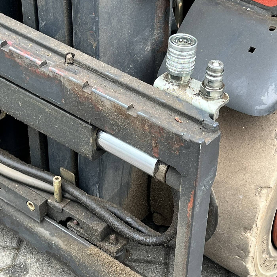 Linde E16H (386) - Carretilla elevadora eléctrica: foto 4 Linde E16H (386) - Carretilla elevadora eléctrica: foto 4