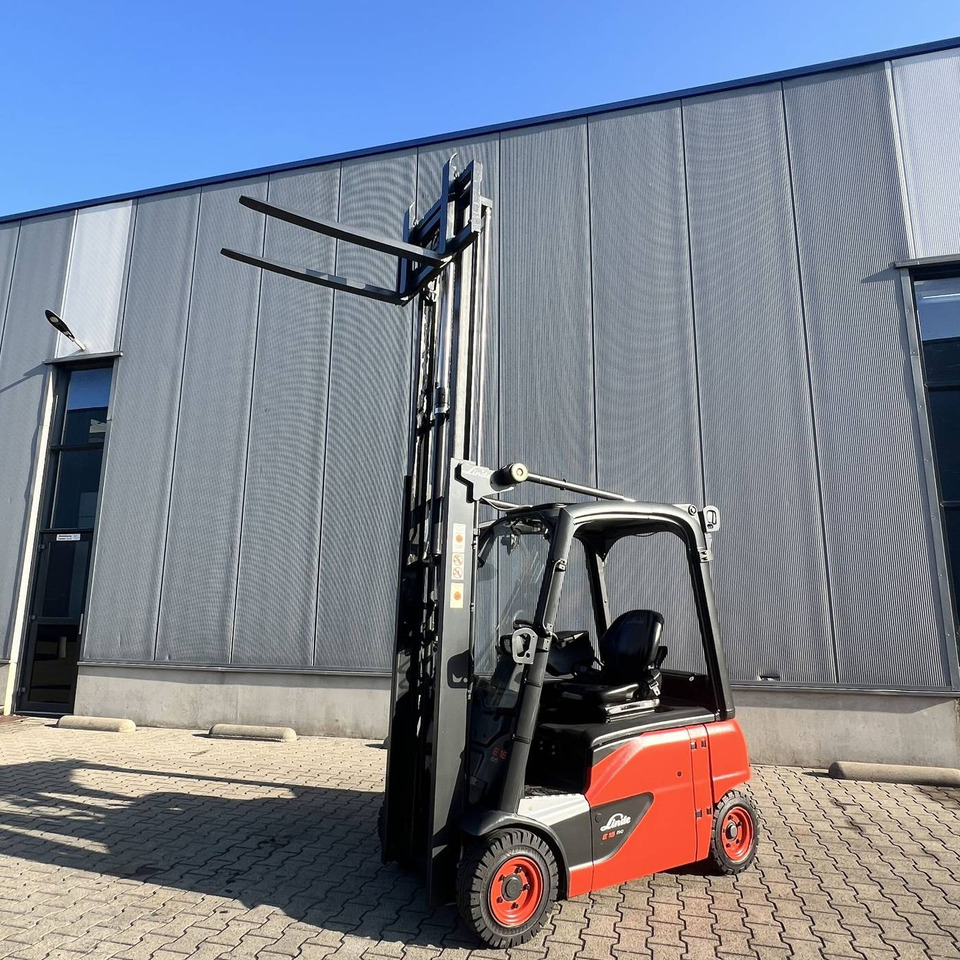 Linde E16P (386-02) EVO - Carretilla elevadora eléctrica: foto 1 Linde E16P (386-02) EVO - Carretilla elevadora eléctrica: foto 1
