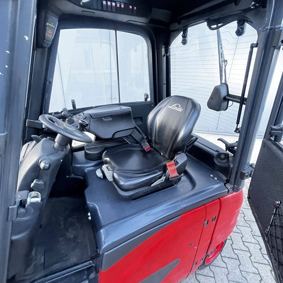 Linde E20PH (386-02) EVO - Carretilla elevadora eléctrica: foto 5 Linde E20PH (386-02) EVO - Carretilla elevadora eléctrica: foto 5