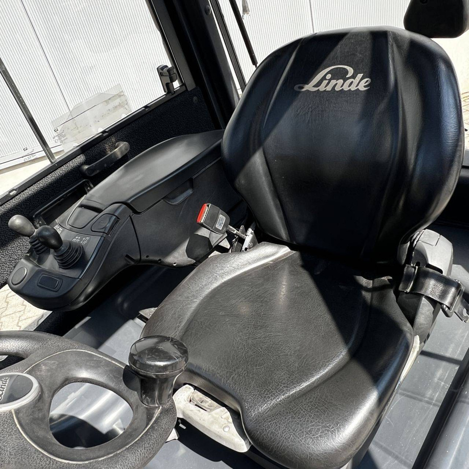 Linde E20PH (386-02) EVO - Carretilla elevadora eléctrica: foto 5 Linde E20PH (386-02) EVO - Carretilla elevadora eléctrica: foto 5