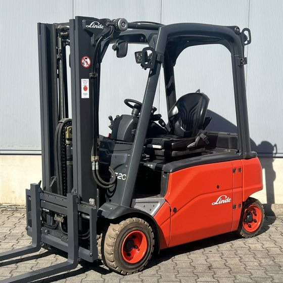 Linde E20PL (386-01) - Carretilla elevadora eléctrica: foto 1 Linde E20PL (386-01) - Carretilla elevadora eléctrica: foto 1