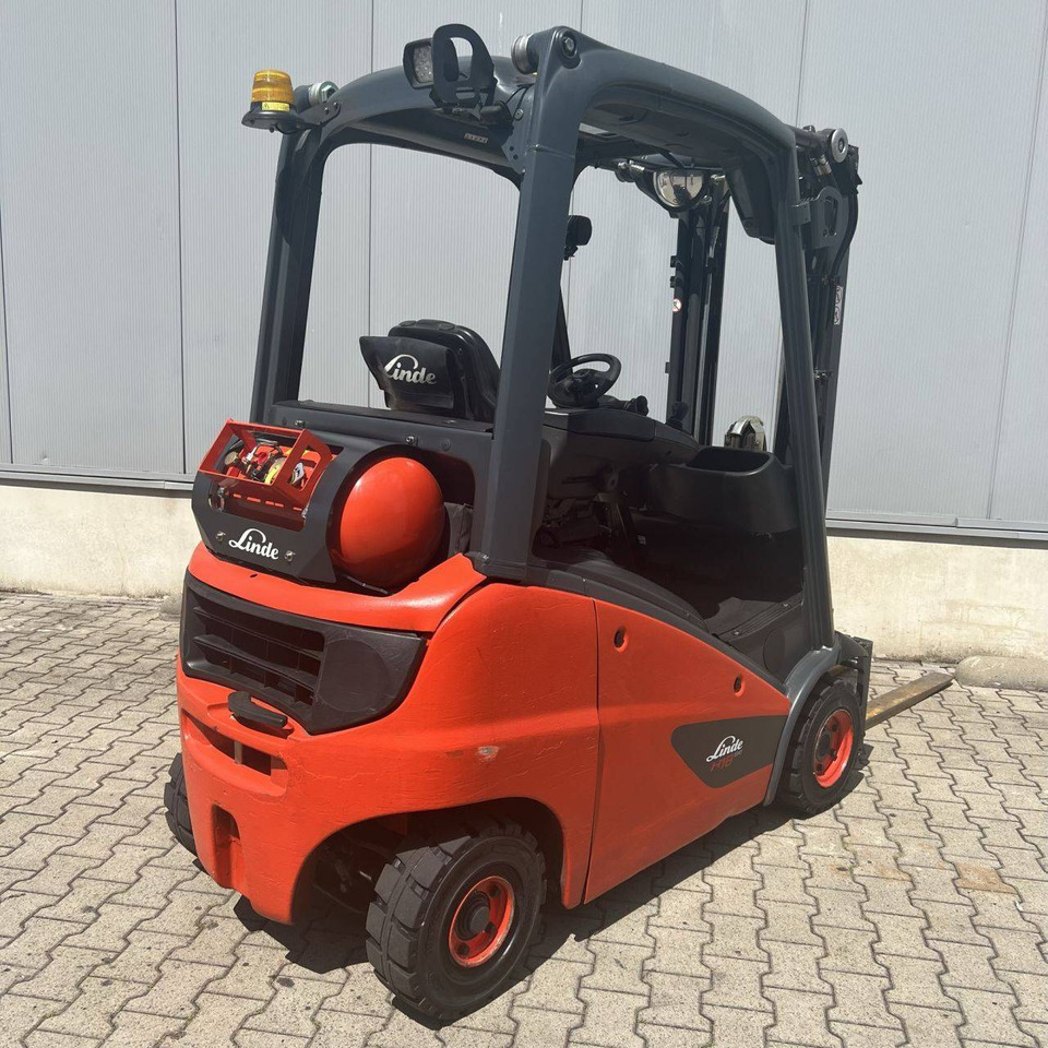 Linde H18T (391-02) EVO - Carretilla elevadora de gas: foto 2 Linde H18T (391-02) EVO - Carretilla elevadora de gas: foto 2