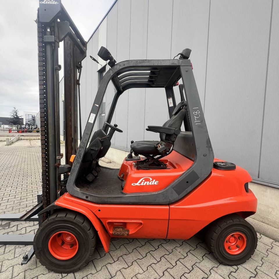 Linde H30D-02 (351) - Carretilla elevadora diésel: foto 2 Linde H30D-02 (351) - Carretilla elevadora diésel: foto 2