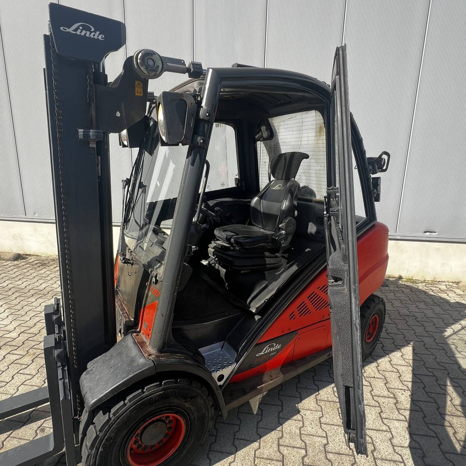 Linde H30D-02 (393) EVO - Carretilla elevadora diésel: foto 3 Linde H30D-02 (393) EVO - Carretilla elevadora diésel: foto 3