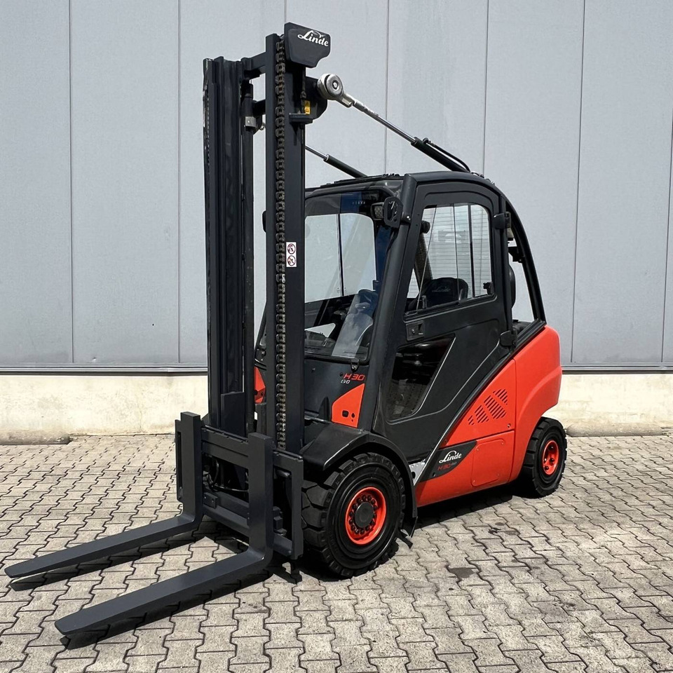 Linde H30D (393-02) EVO - Carretilla elevadora diésel: foto 1 Linde H30D (393-02) EVO - Carretilla elevadora diésel: foto 1