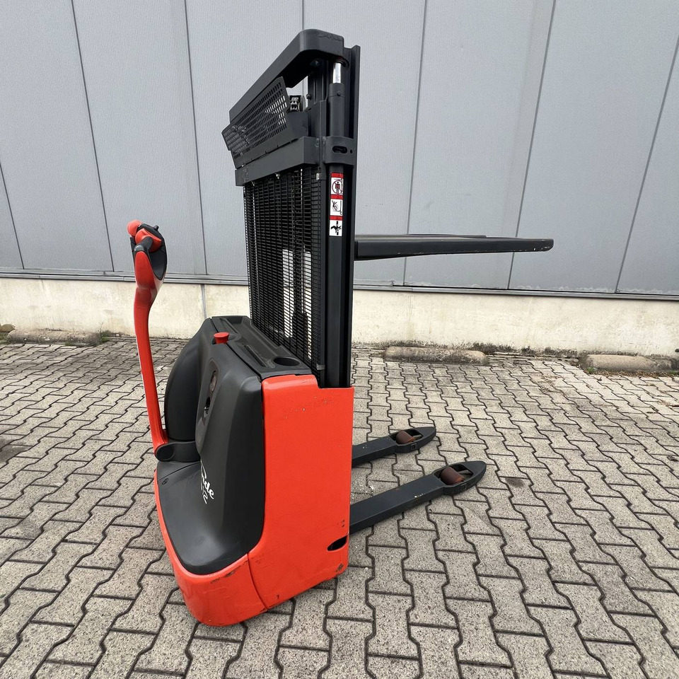 Linde L12 (1172) - Apilador: foto 2 Linde L12 (1172) - Apilador: foto 2