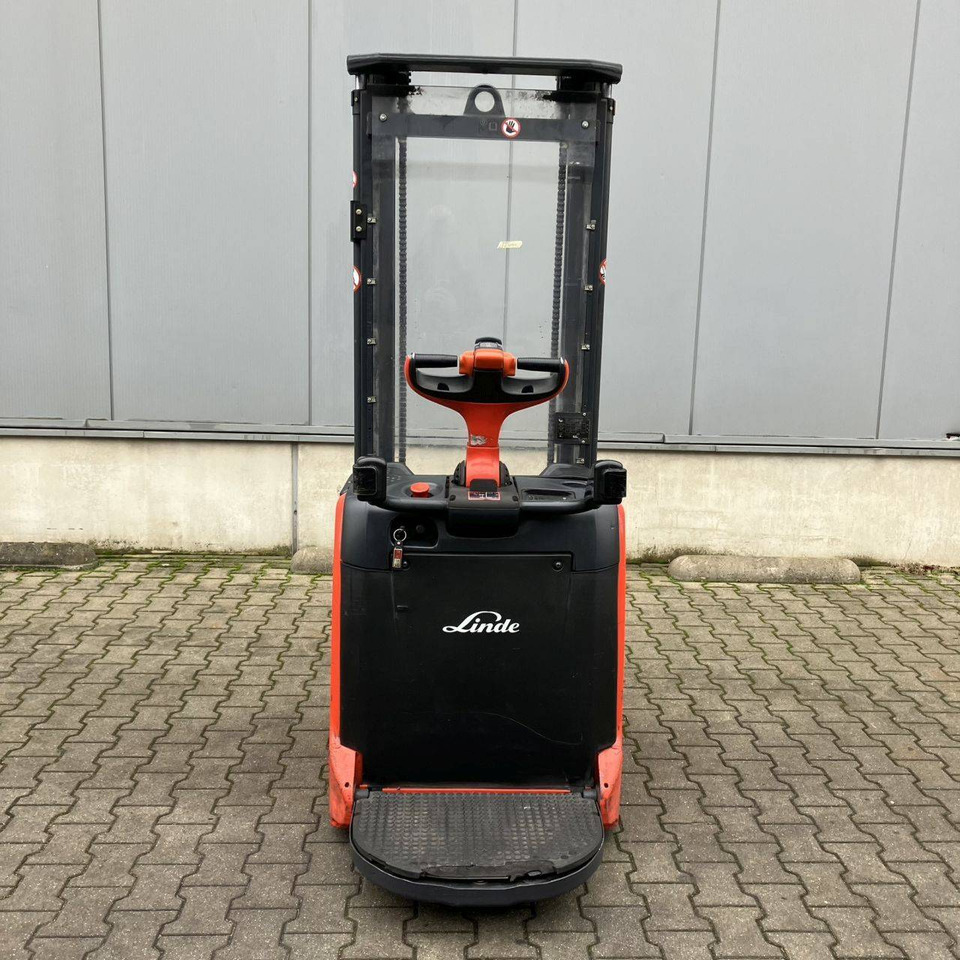 Linde L12AP (133) - Apilador: foto 4 Linde L12AP (133) - Apilador: foto 4