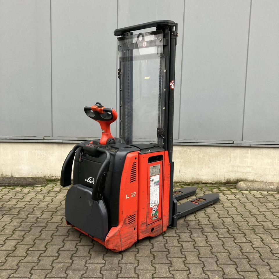 Linde L12AP (133) - Apilador: foto 1 Linde L12AP (133) - Apilador: foto 1