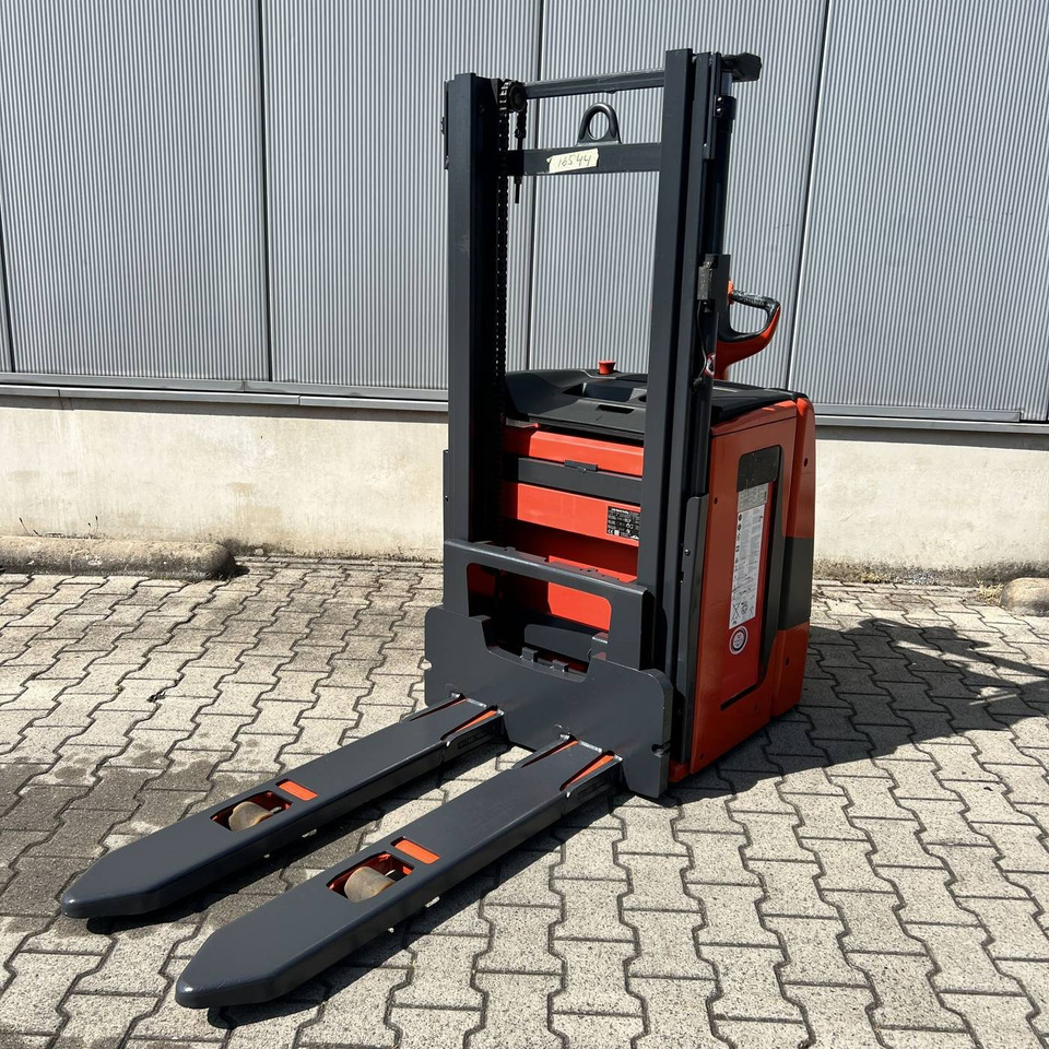 Linde L14 (1173) - Apilador: foto 2 Linde L14 (1173) - Apilador: foto 2