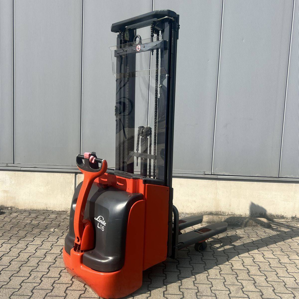 Linde L16i (372) - Apilador: foto 1 Linde L16i (372) - Apilador: foto 1