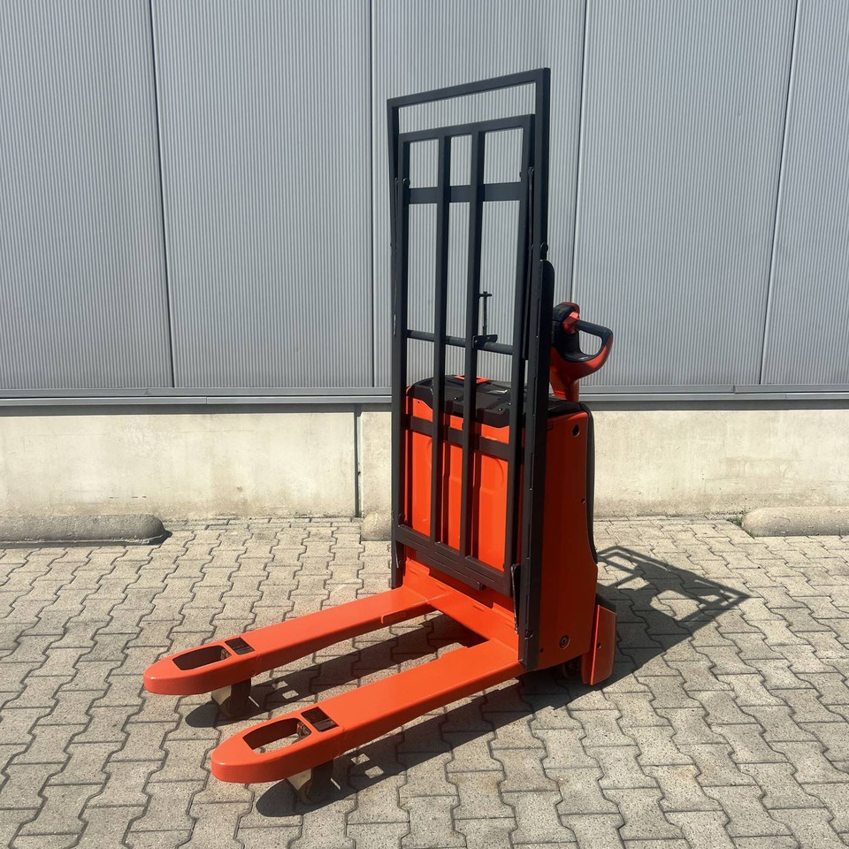 Linde T16 (1152) - Transpaleta: foto 1 Linde T16 (1152) - Transpaleta: foto 1