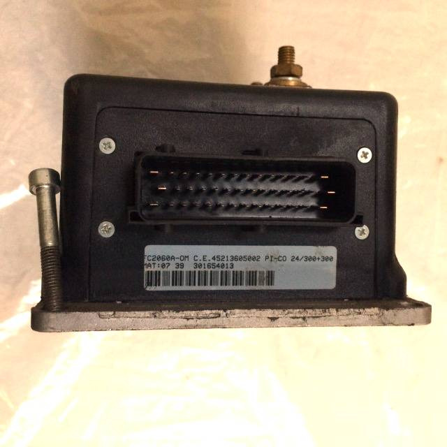 Motor control for OM Pimespo TSX20 - Unidad de control para Equipo de manutención: foto 2 Motor control for OM Pimespo TSX20 - Unidad de control para Equipo de manutención: foto 2
