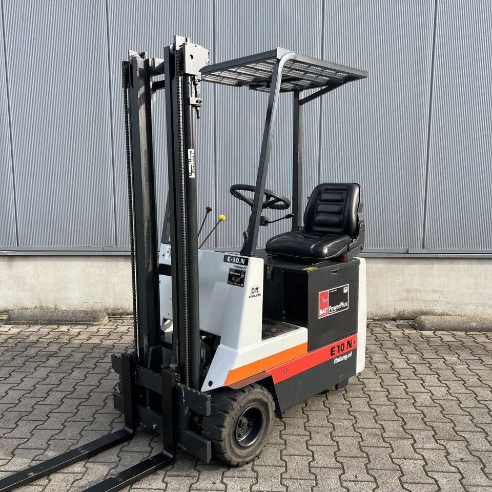 OM Pimespo E10N - Carretilla elevadora eléctrica: foto 1 OM Pimespo E10N - Carretilla elevadora eléctrica: foto 1