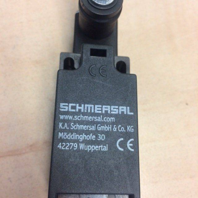Position switch for Linde series 113/114/115/117 - Conmutador en la columna de dirección para Equipo de manutención: foto 3 Position switch for Linde series 113/114/115/117 - Conmutador en la columna de dirección para Equipo de manutención: foto 3