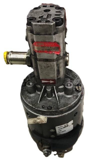 Steering motor & pomp 24 V - Dirección para Equipo de manutención: foto 2 Steering motor & pomp 24 V - Dirección para Equipo de manutención: foto 2