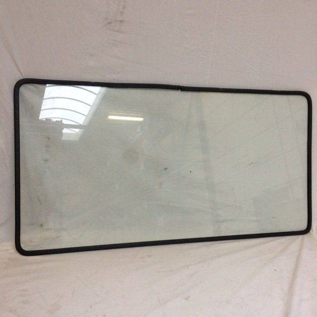 Window for OM Komatsu - Ventana y piezas para Equipo de manutención: foto 1 Window for OM Komatsu - Ventana y piezas para Equipo de manutención: foto 1