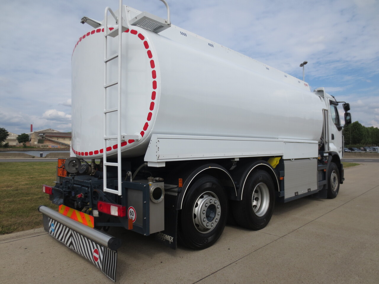 Camión cisterna Renault Lander: foto 10 Camión cisterna Renault Lander: foto 10