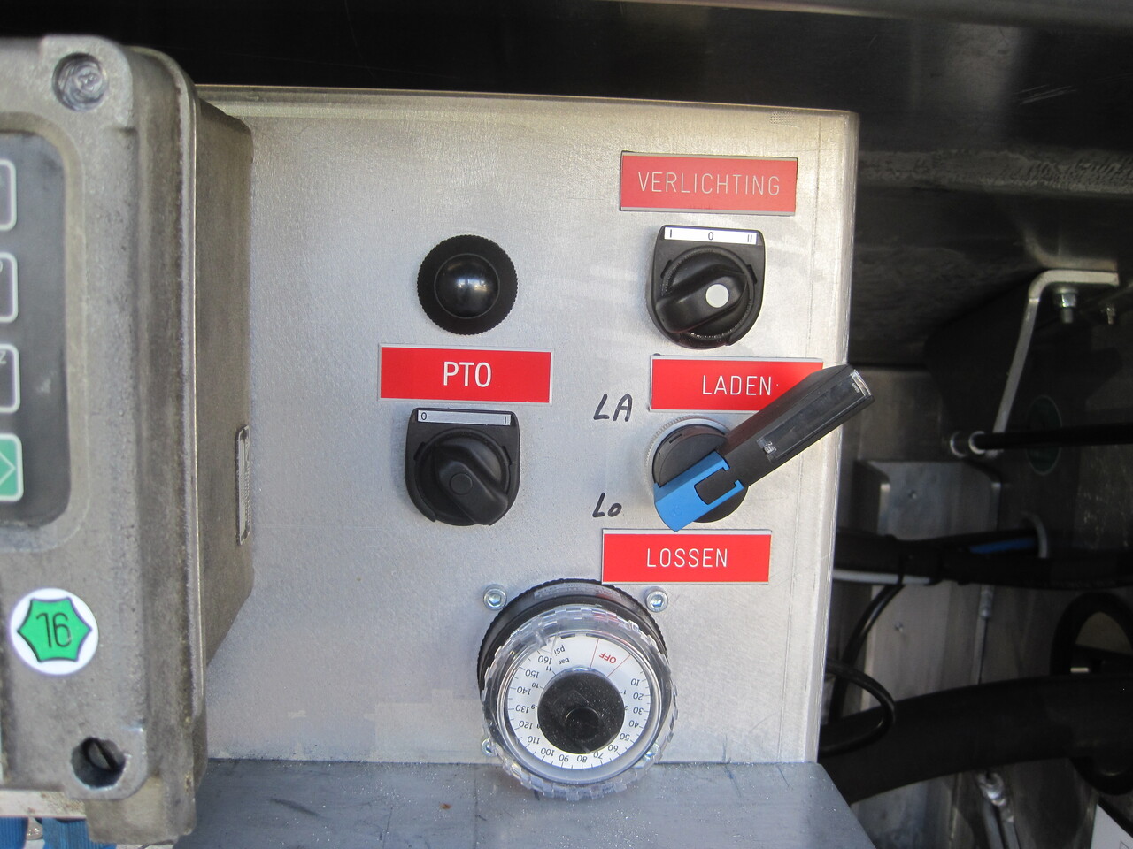 SCANIA G370 - Camión cisterna: foto 4 SCANIA G370 - Camión cisterna: foto 4