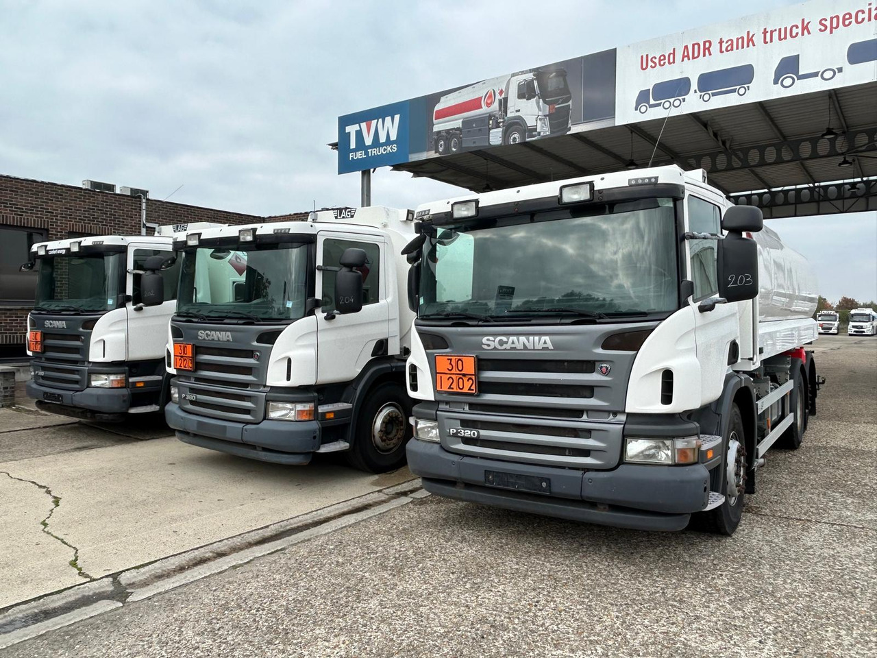 SCANIA P320/P360 (lot of 3) - Camión cisterna: foto 1 SCANIA P320/P360 (lot of 3) - Camión cisterna: foto 1