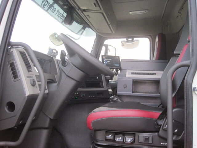 VOLVO FM - Camión cisterna: foto 3 VOLVO FM - Camión cisterna: foto 3