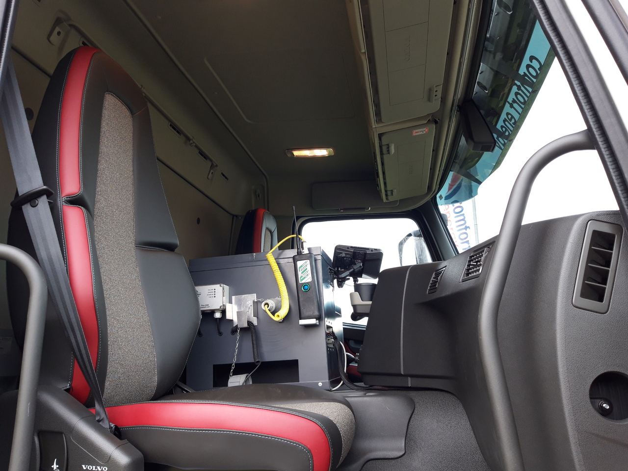 Camión cisterna VOLVO FM: foto 7