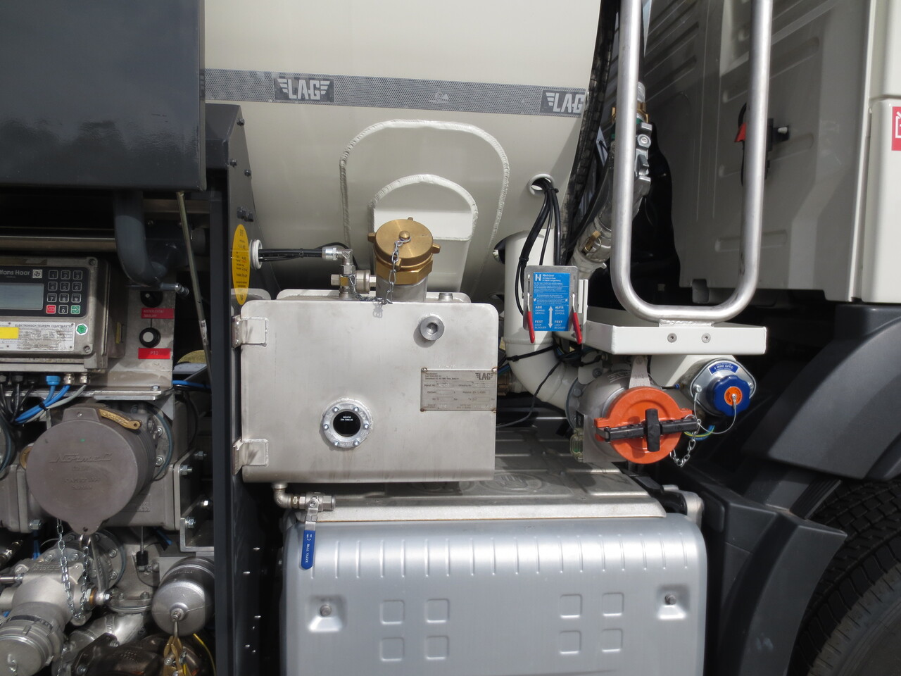 VOLVO FM - Camión cisterna: foto 3 VOLVO FM - Camión cisterna: foto 3