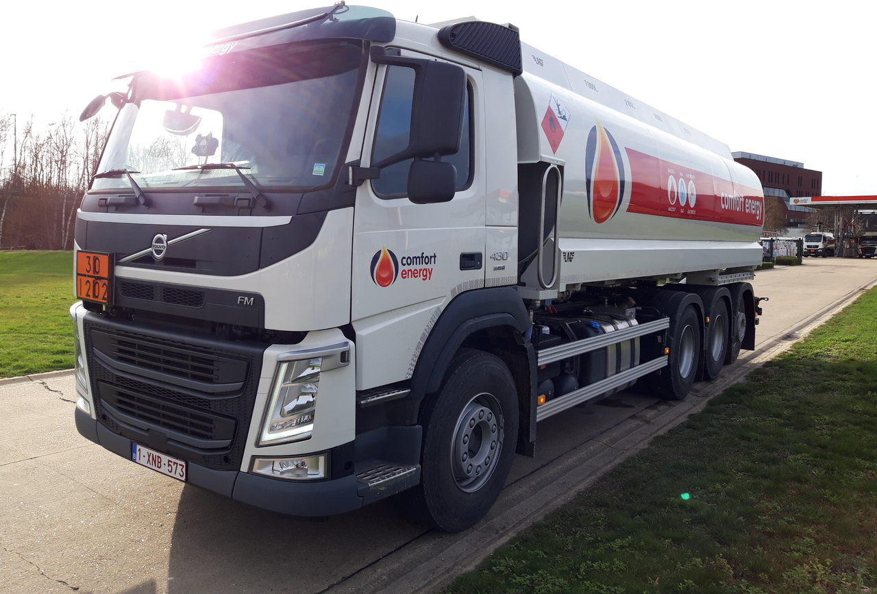 VOLVO FM - Camión cisterna: foto 1 VOLVO FM - Camión cisterna: foto 1