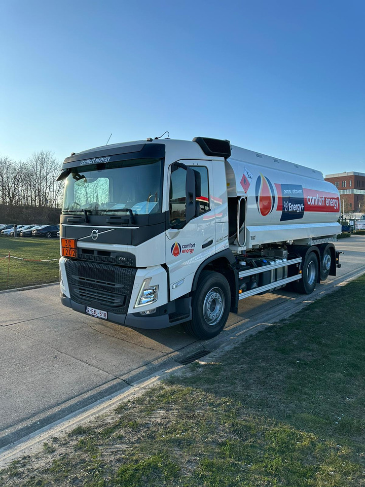 VOLVO FM - Camión cisterna: foto 1 VOLVO FM - Camión cisterna: foto 1
