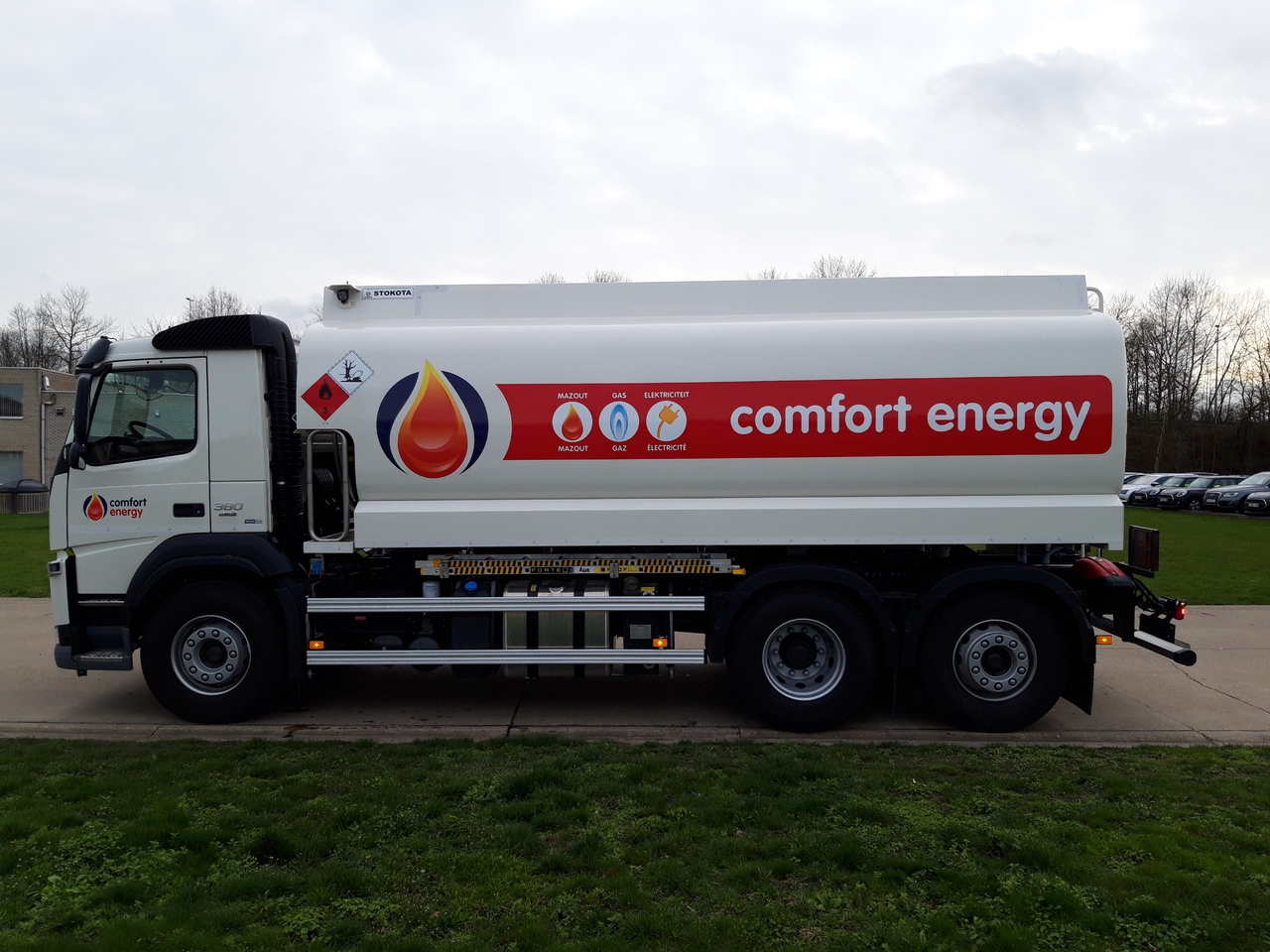 Camión cisterna VOLVO FM: foto 16