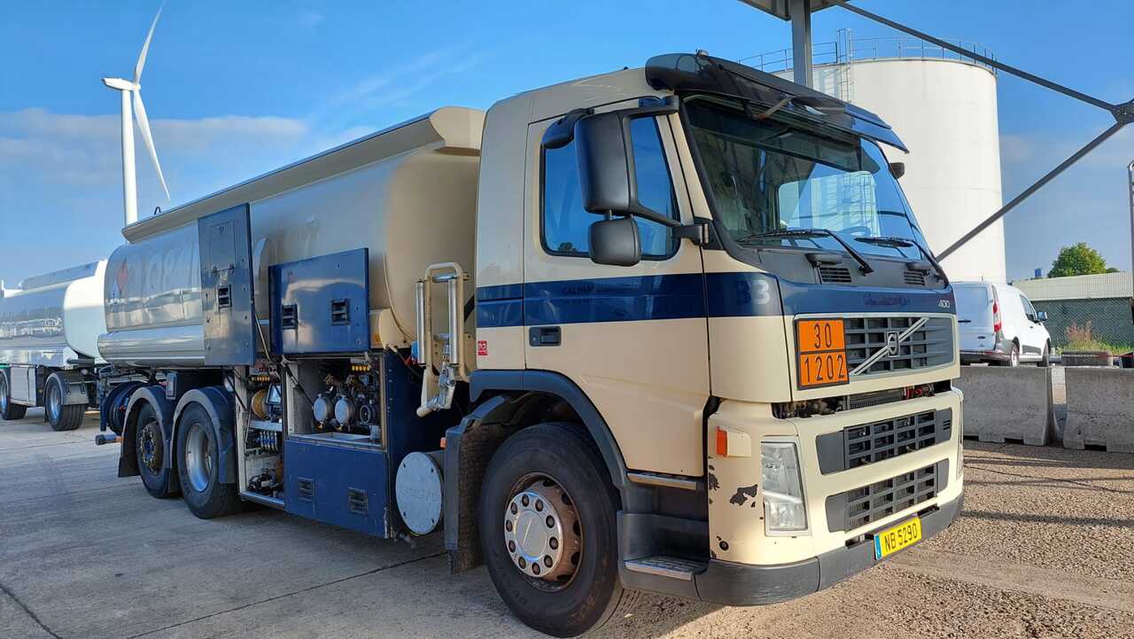 Camión cisterna VOLVO FM: foto 8 Camión cisterna VOLVO FM: foto 8