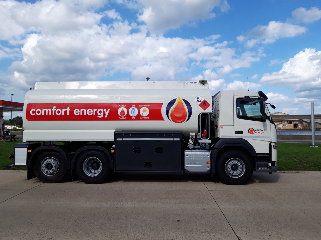 Camión cisterna Volvo FM: foto 11