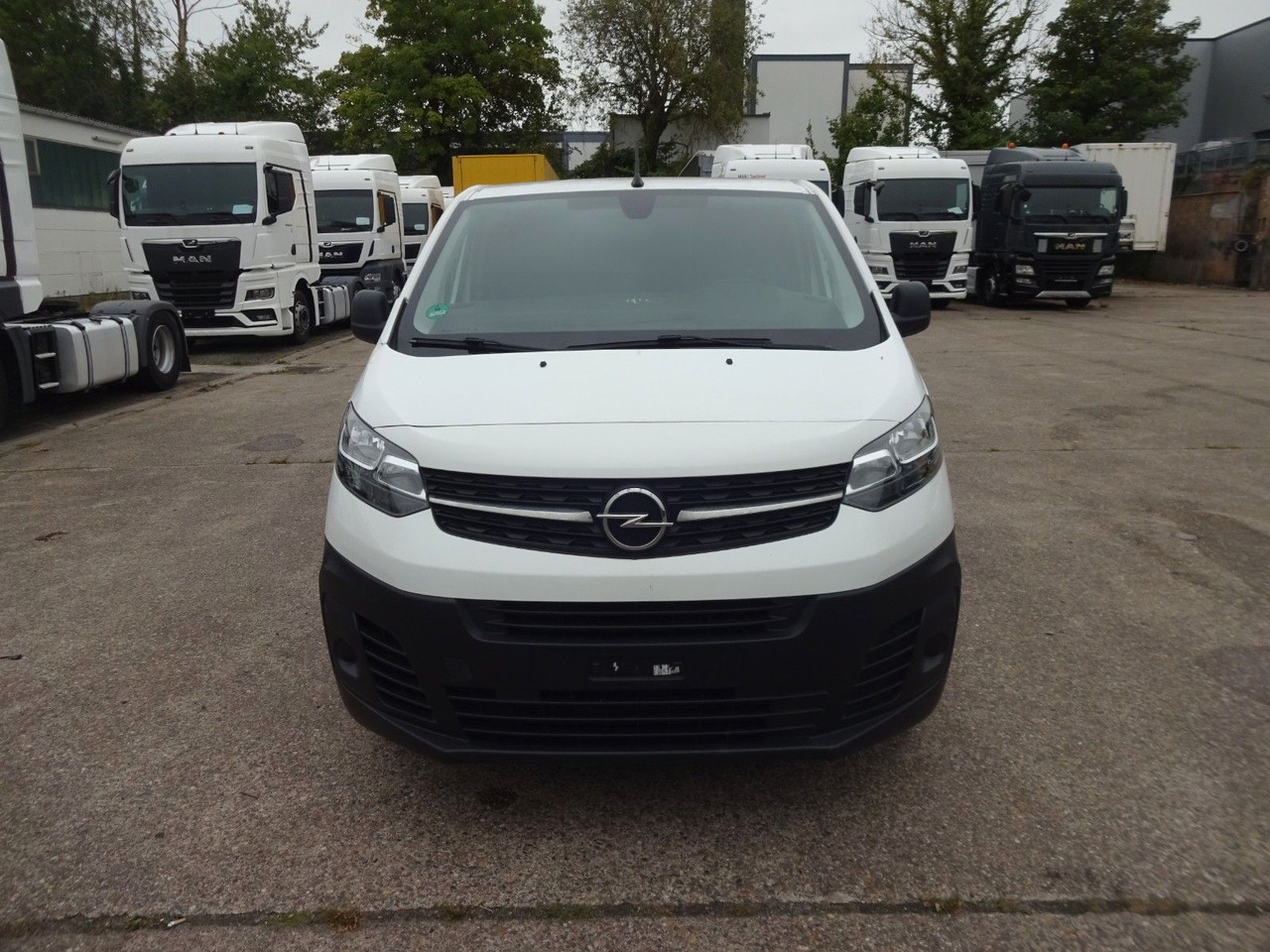 Opel Vivaro Kasten L1H1, Klima, PDC, - Furgoneta pequeña: foto 2 Opel Vivaro Kasten L1H1, Klima, PDC, - Furgoneta pequeña: foto 2