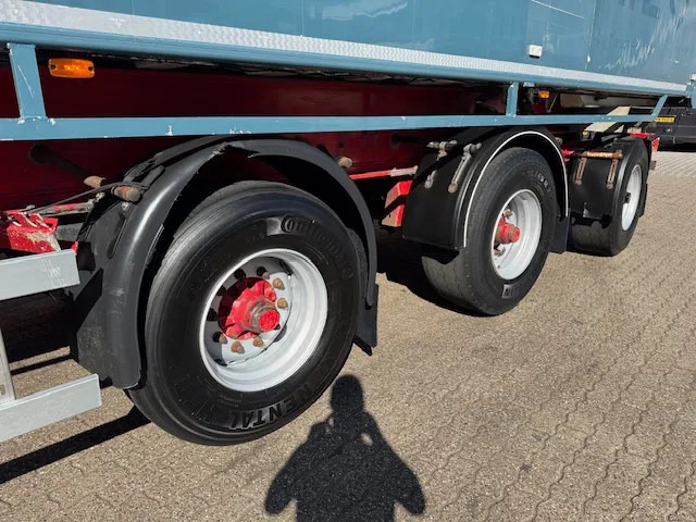 Bulthuis TATA 23 57m3 Stuuras Liftas 10T assen Klep/Deuren + bietenrek Nieuwe APK 8/2026 - Semirremolque volquete: foto 5 Bulthuis TATA 23 57m3 Stuuras Liftas 10T assen Klep/Deuren + bietenrek Nieuwe APK 8/2026 - Semirremolque volquete: foto 5