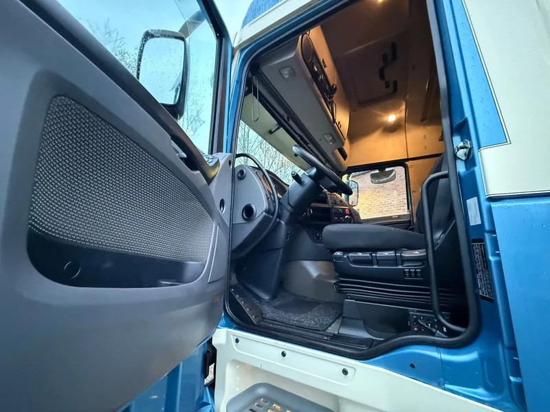 Cabeza tractora DAF XF 460 Space Cab Spoilers NL Truck APK 23-02-2026: foto 9