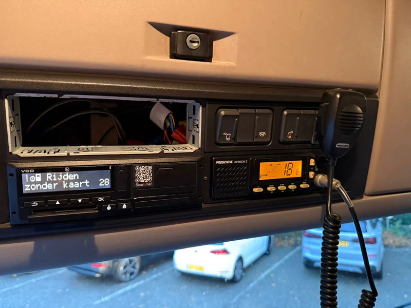 Cabeza tractora DAF XF 460 Space Cab Spoilers NL Truck APK 23-02-2026: foto 13