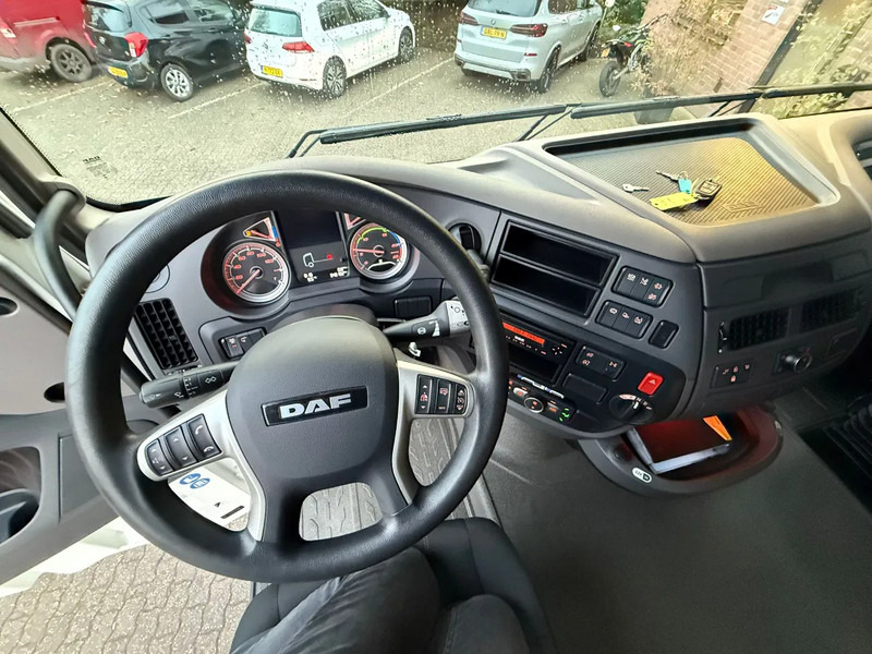 Cabeza tractora DAF XF 480 SSC Super Space 2x tank LED Spoilers/sideskirts 348.190KM NL Truck: foto 8 Cabeza tractora DAF XF 480 SSC Super Space 2x tank LED Spoilers/sideskirts 348.190KM NL Truck: foto 8