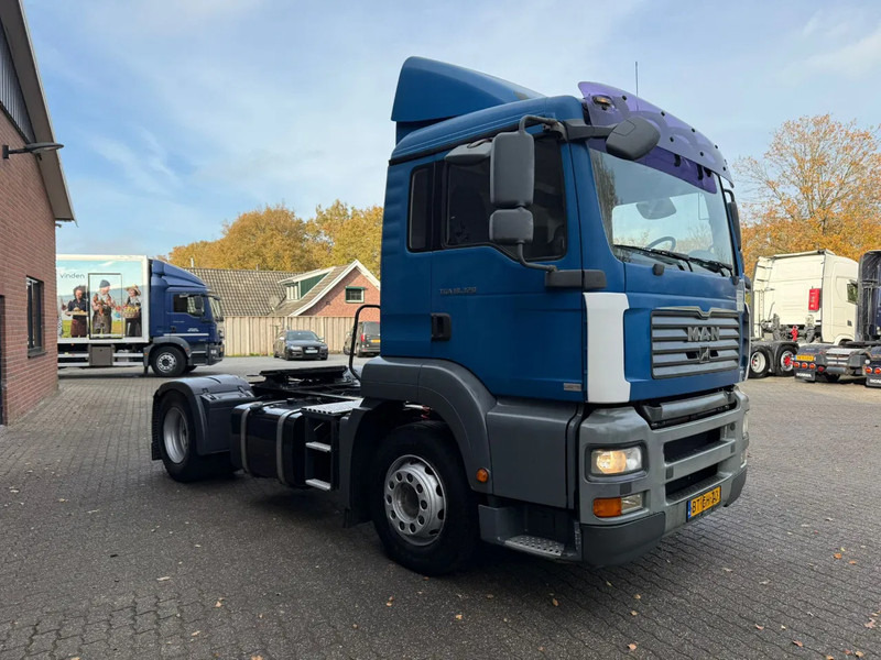 MAN TGA 18.320 Dagcabine 694.410KM NL Truck - Cabeza tractora: foto 2 MAN TGA 18.320 Dagcabine 694.410KM NL Truck - Cabeza tractora: foto 2
