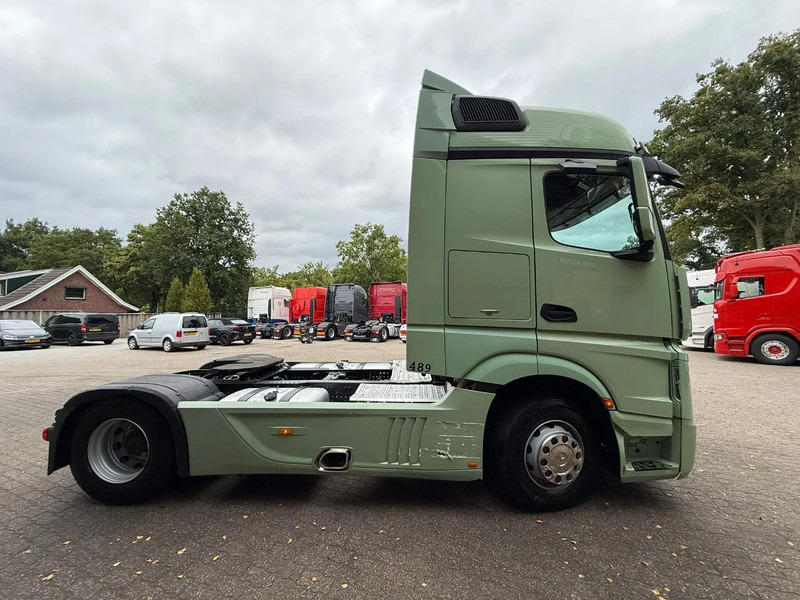 Cabeza tractora Mercedes-Benz Actros 1842 4X2 Streamspace Side skirts 2x tank NL Truck: foto 9