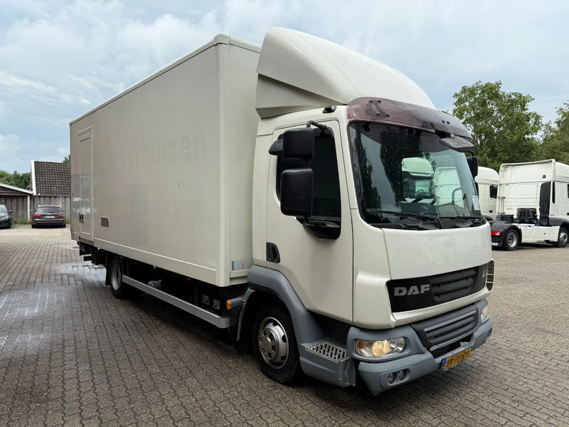 DAF LF 45.160 6.1M Koffer LBW Luchtvering 194.940KM!! - Camión caja cerrada: foto 2 DAF LF 45.160 6.1M Koffer LBW Luchtvering 194.940KM!! - Camión caja cerrada: foto 2