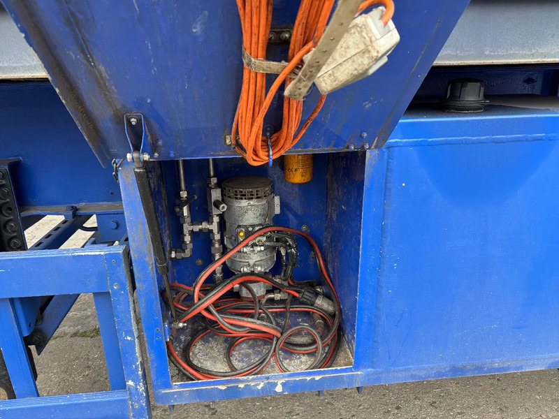 Hendricks 20ft container Kippchassis 24V hydraulic Self support! - Semirremolque portacontenedore/ Intercambiable: foto 3 Hendricks 20ft container Kippchassis 24V hydraulic Self support! - Semirremolque portacontenedore/ Intercambiable: foto 3