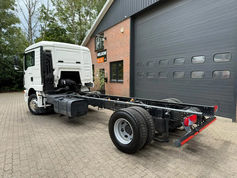 MAN TGM TGM 15.250 4X2 Chassis, Airco, 526.460 KM, Slaapcabine - Camión chasis: foto 2 MAN TGM TGM 15.250 4X2 Chassis, Airco, 526.460 KM, Slaapcabine - Camión chasis: foto 2