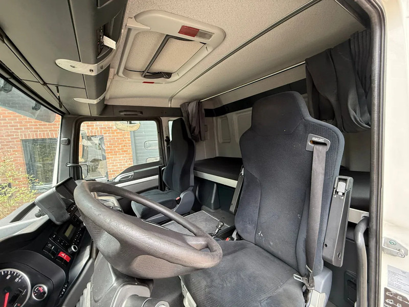 MAN TGM TGM 15.250 4X2 Chassis, Airco, 526.460 KM, Slaapcabine - Camión chasis: foto 5 MAN TGM TGM 15.250 4X2 Chassis, Airco, 526.460 KM, Slaapcabine - Camión chasis: foto 5