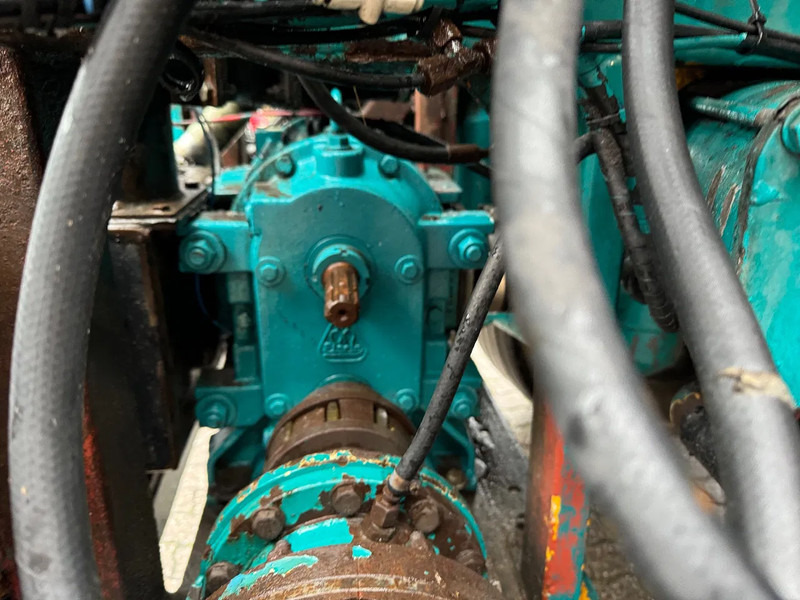 Semirremolque cisterna Veenhuis 36m3 RVS Mestoplegger Geijkte weging Nieuwe APK VMA Bemonstering 2x stuuras: foto 9 Semirremolque cisterna Veenhuis 36m3 RVS Mestoplegger Geijkte weging Nieuwe APK VMA Bemonstering 2x stuuras: foto 9