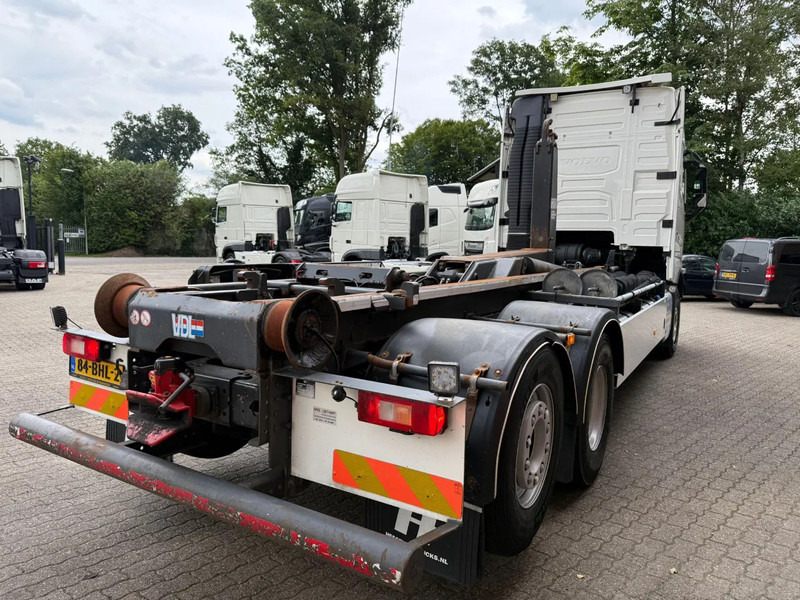 Volvo FH 6X2 VDL 25T Haakarm Standairco 9T Vooras Stuuras NL Truck - Camión multibasculante: foto 2 Volvo FH 6X2 VDL 25T Haakarm Standairco 9T Vooras Stuuras NL Truck - Camión multibasculante: foto 2