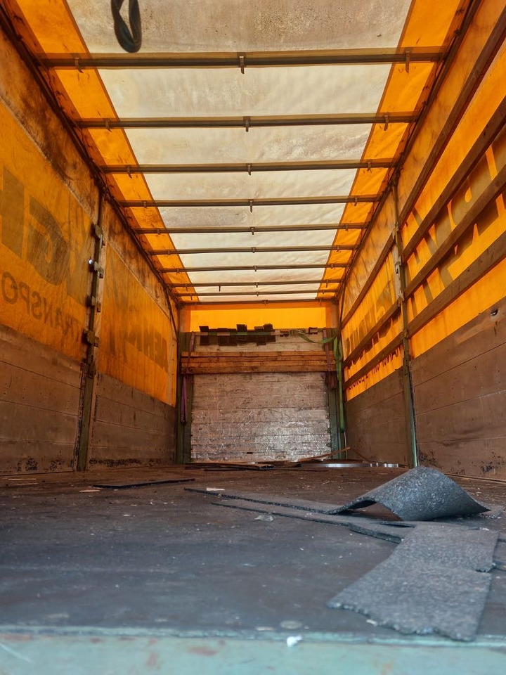 Kögel BDF-System, 7.450 mm lang, Heck: niedrige Türen - Toldo carrocería: foto 3 Kögel BDF-System, 7.450 mm lang, Heck: niedrige Türen - Toldo carrocería: foto 3