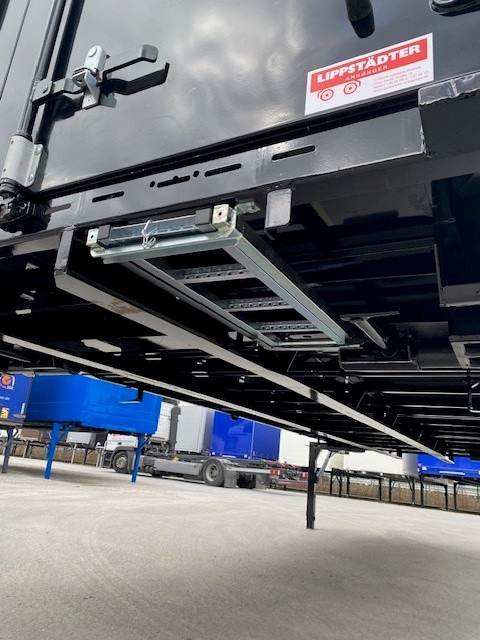 Krone BDF-System, 7.450 mm lang, Eckhöhe: 2.750 mm. - Toldo carrocería: foto 2 Krone BDF-System, 7.450 mm lang, Eckhöhe: 2.750 mm. - Toldo carrocería: foto 2