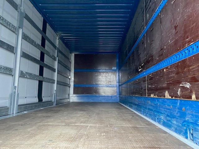 Caja cerrada Krone BDF-System 7.450 mm lang, LACK NEU in weißaluminium: foto 6