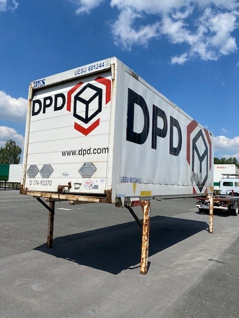 Krone BDF-System 7.450 mm, mit Rolltor - Caja cerrada: foto 2 Krone BDF-System 7.450 mm, mit Rolltor - Caja cerrada: foto 2