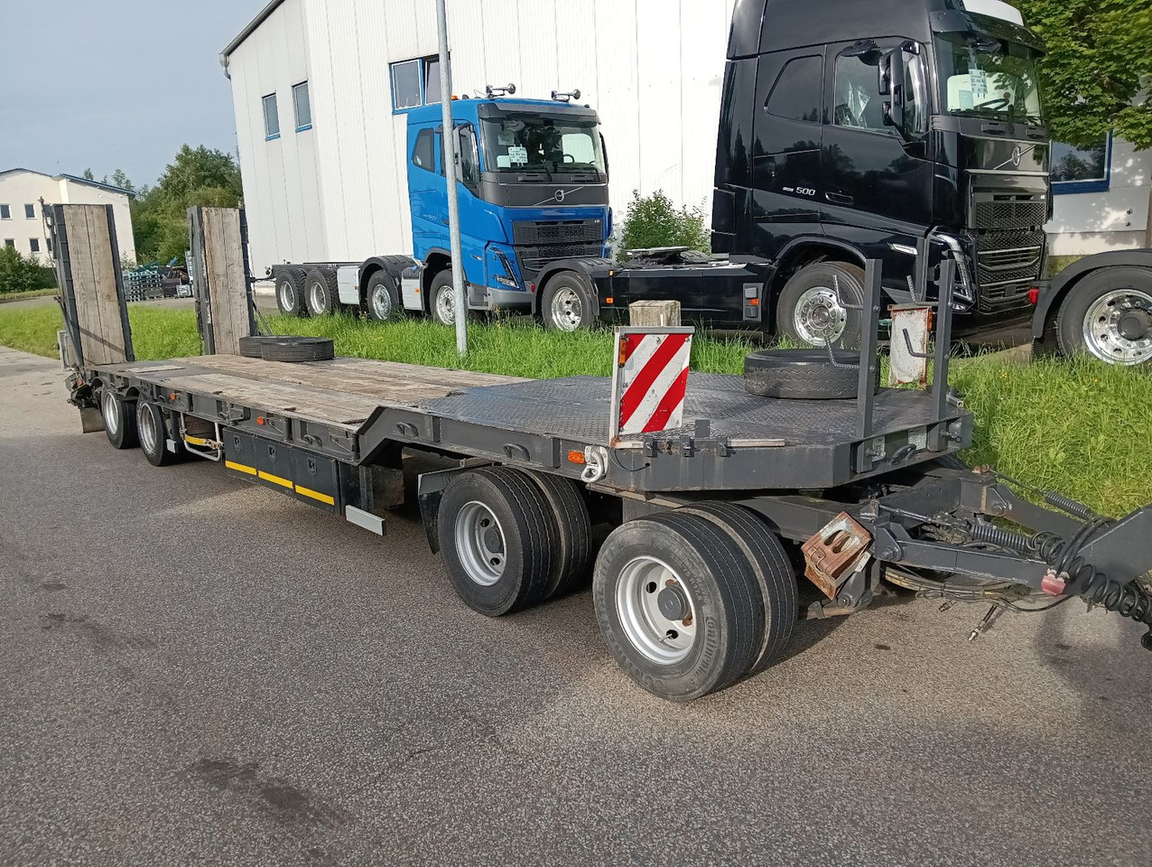 Fliegl 4-Achs Tieflader hydr.Rampe Blatt TopZustand TÜV - Remolque góndola rebajadas: foto 2 Fliegl 4-Achs Tieflader hydr.Rampe Blatt TopZustand TÜV - Remolque góndola rebajadas: foto 2